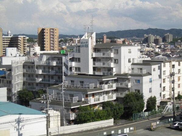 香里園オ－クヒルズⅡの物件外観写真